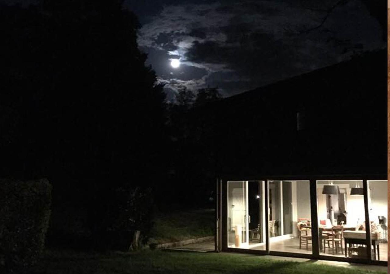 La Grange De La Batone - Bed And Breakfast Messimy-sur-Saone ภายนอก รูปภาพ
